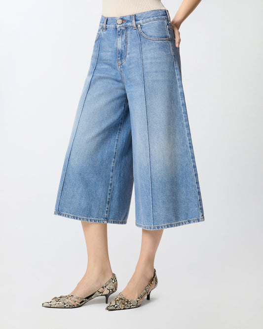 Wide-leg denim Bermuda shorts