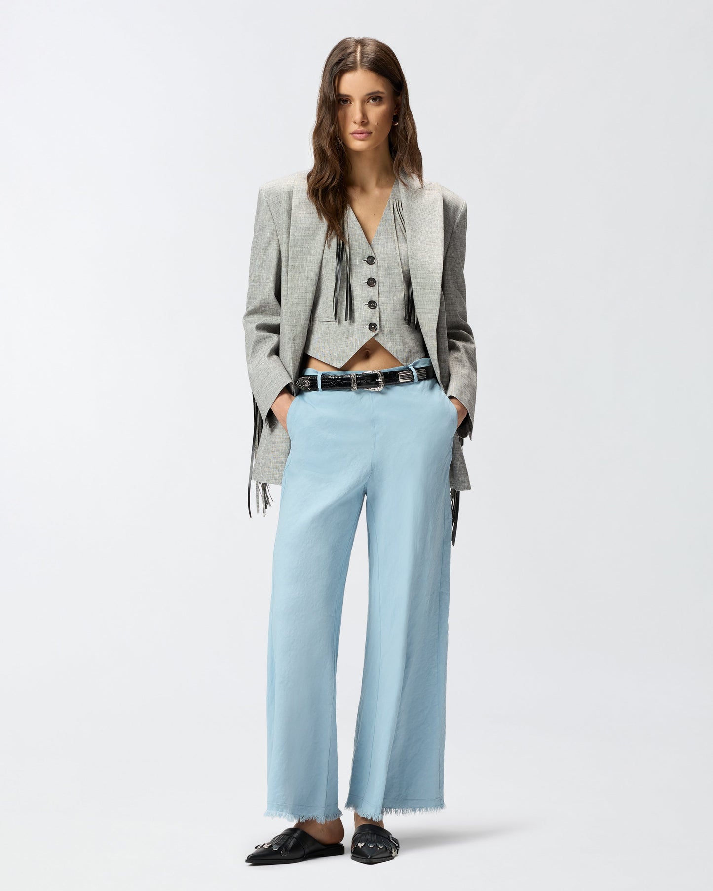 Trousers in linen blend with belt