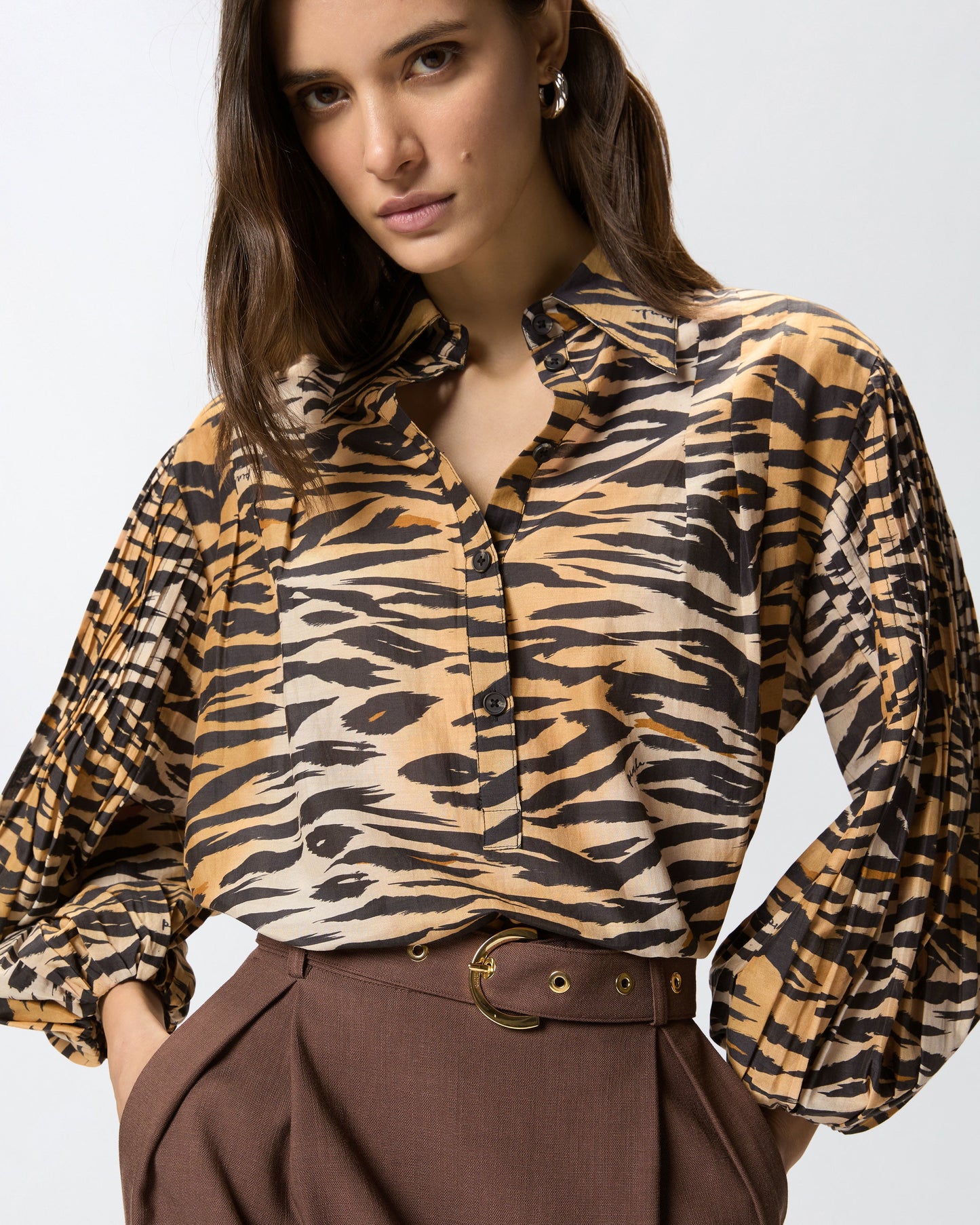Cotton and silk blouse with animal print