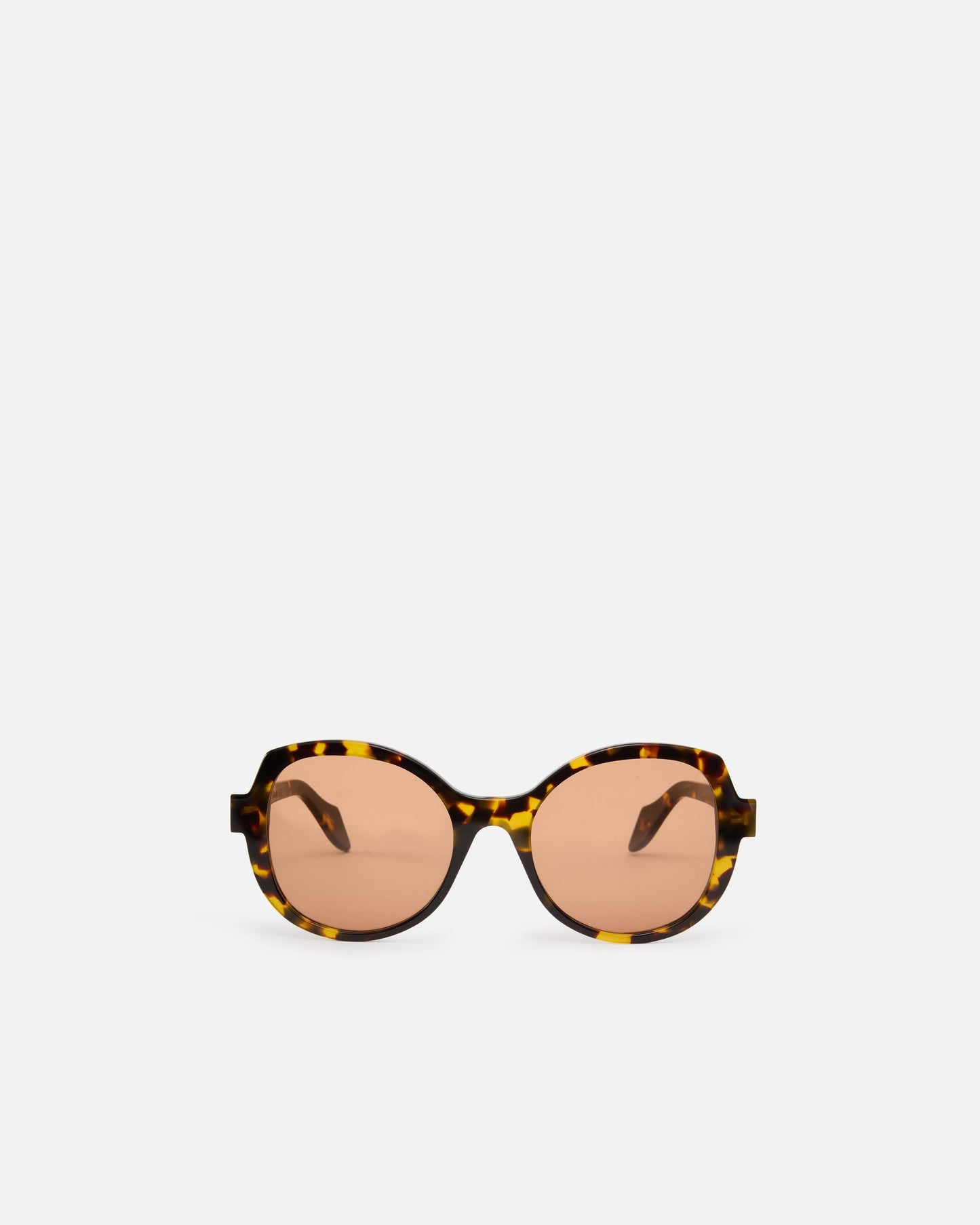 Oversize sunglasses