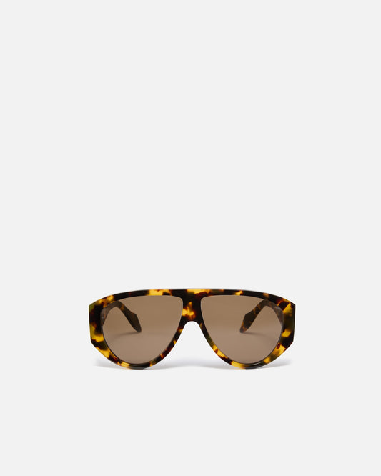 Pilot-style sunglasses