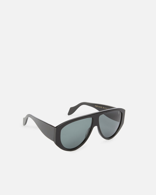 Pilot-style sunglasses