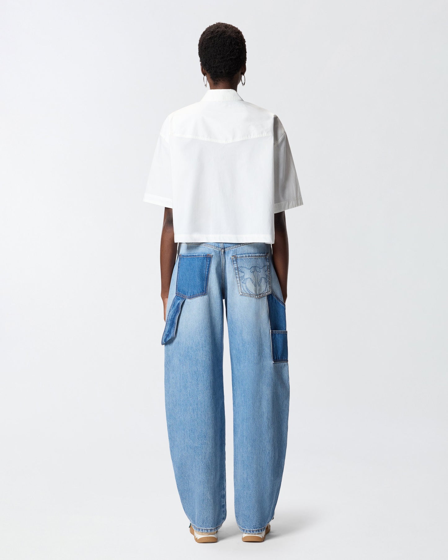 Cropped shirt with metallic details