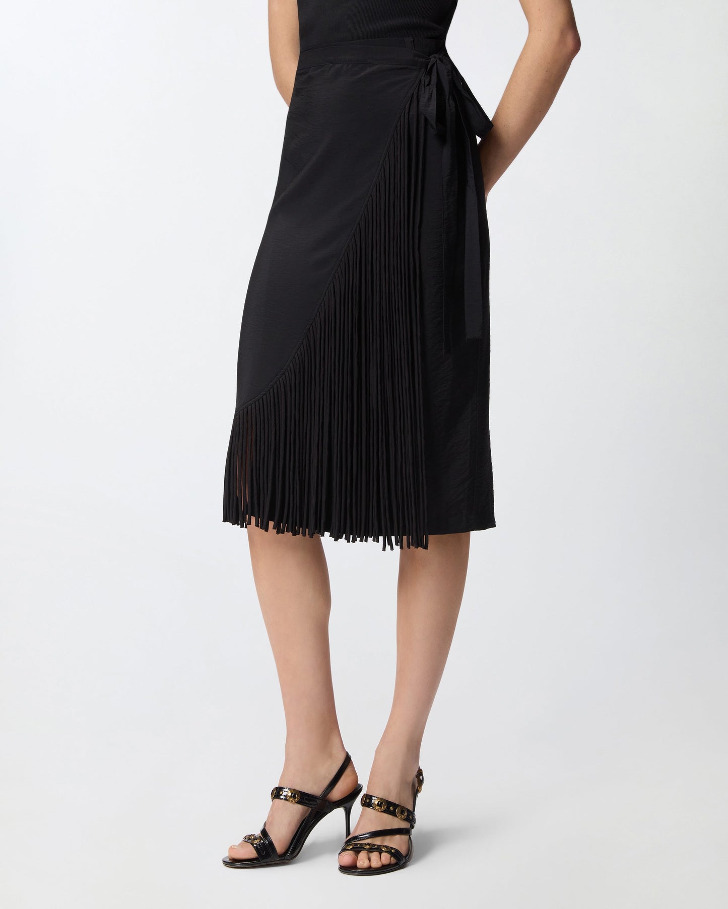 Calf-length wrap skirt with fringing