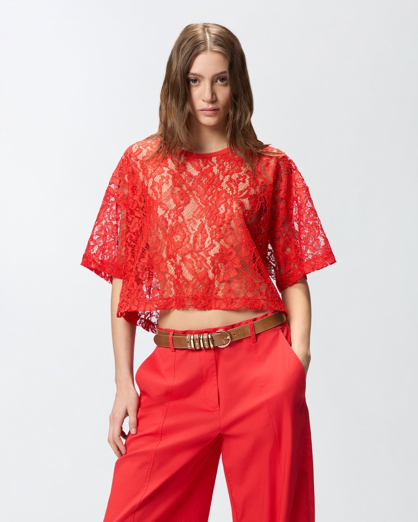 Cropped lace t-shirt