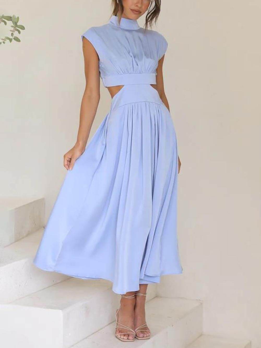 Urlaubs-Midikleid mit Cut-Out und Taschen