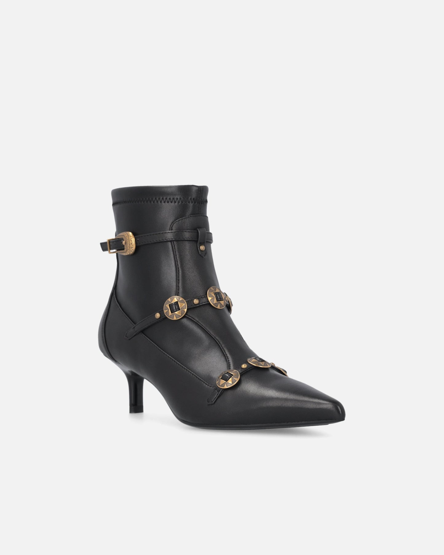 Boots with straps and jewel studs