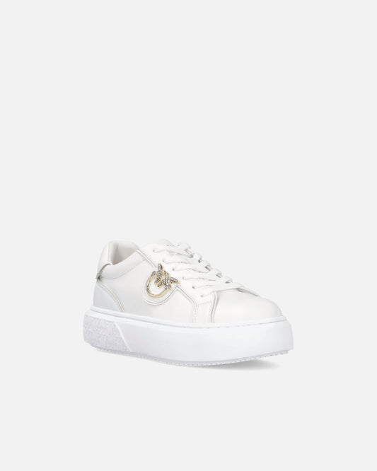 High-soled flatform sneakers with metal logo